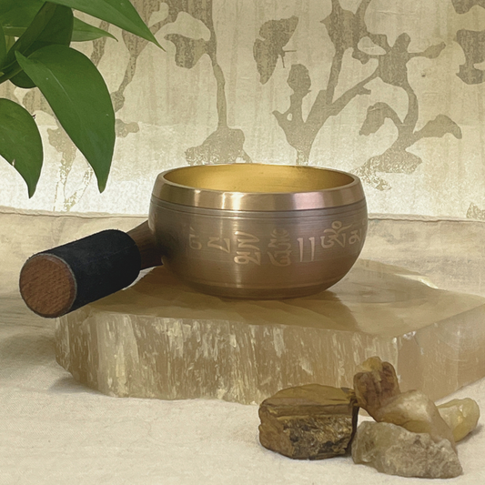 Bronze Tibetan Singing Bowl – Handcrafted Sound Healing Instrument