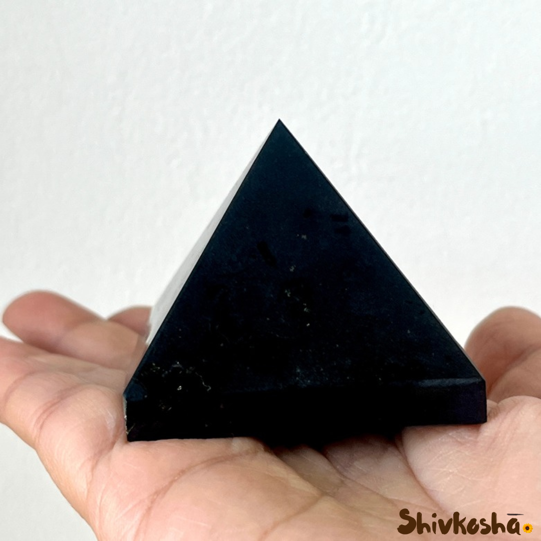 Natural Black Agate Pyramid - Protection, Energy & Healing for Home Decor, Reiki & Vastu